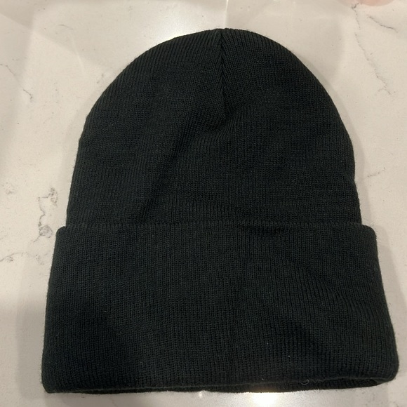 Marc Jacobs Los Angeles Metallic Patch Beanie - Picture 3 of 5